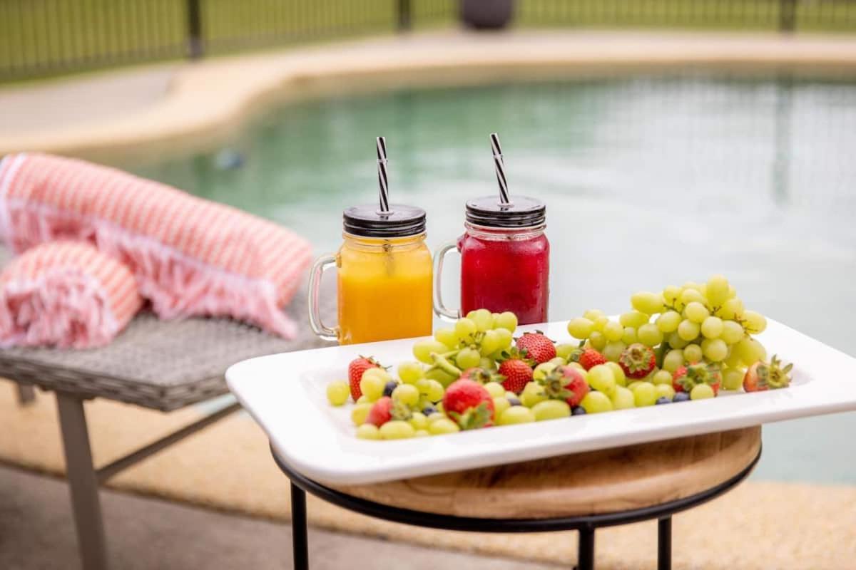 Gone Coastal - Pool, River, Getaway Holiday home North Haven