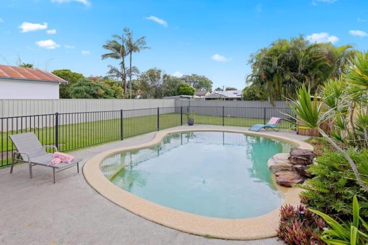 Holiday home Gone Coastal - Pool, River, Getaway North Haven